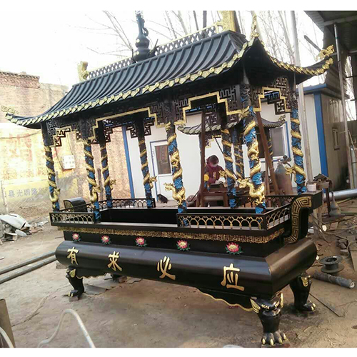 铁香炉，3米长